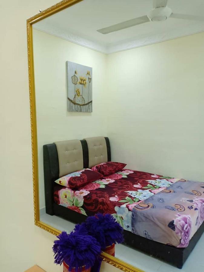 Gambang Homestay Banglomuslim Kuantan Exterior photo